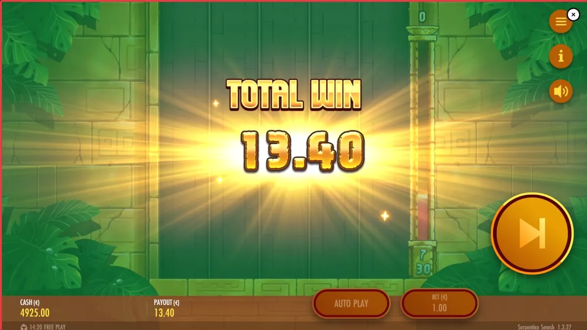 Pemandangan visual slot Serpentico Smash dengan tema hutan Aztec dan simbol-simbol kuno.